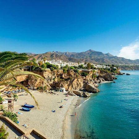 Bonito Piso A 300M De La Playa Nerja Leilighet Eksteriør bilde
