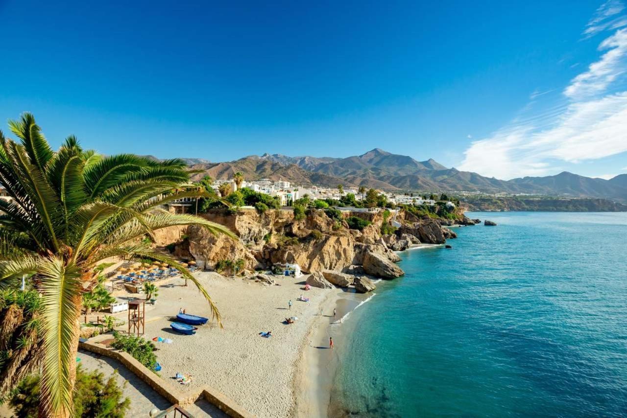 Bonito Piso A 300M De La Playa Nerja Leilighet Eksteriør bilde